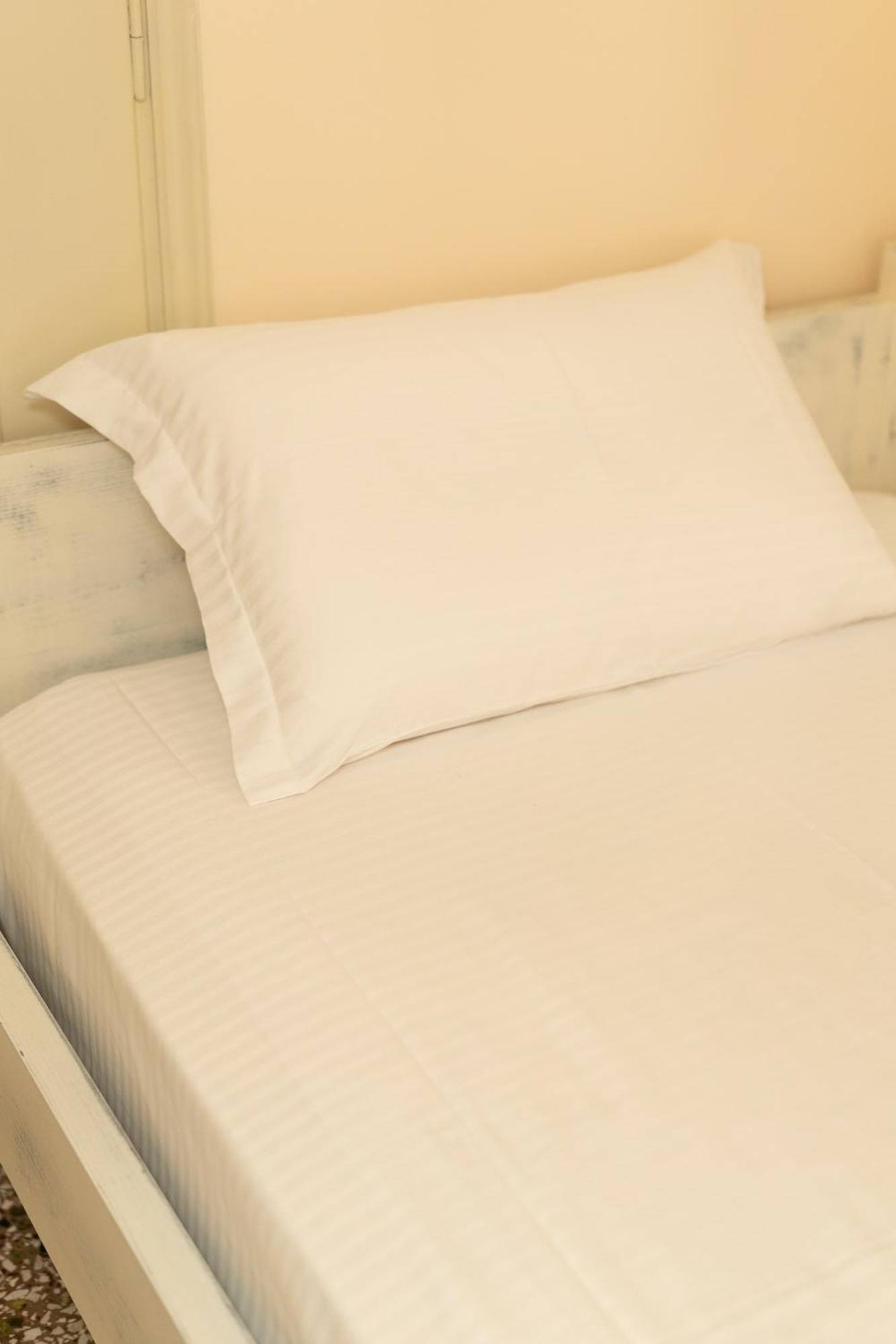 Central Mytilene City-View Apartment For 7 מראה חיצוני תמונה